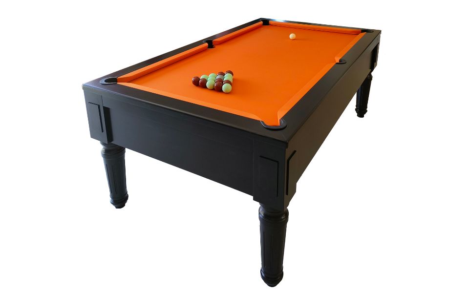 vrijetijdszwarte oranje biljarttafel weekend cafe toulet